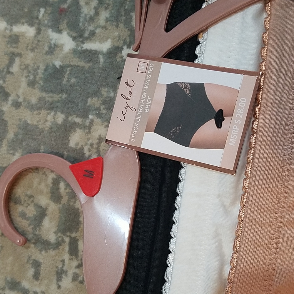 3 Pack Brief - Picture 3 of 6
